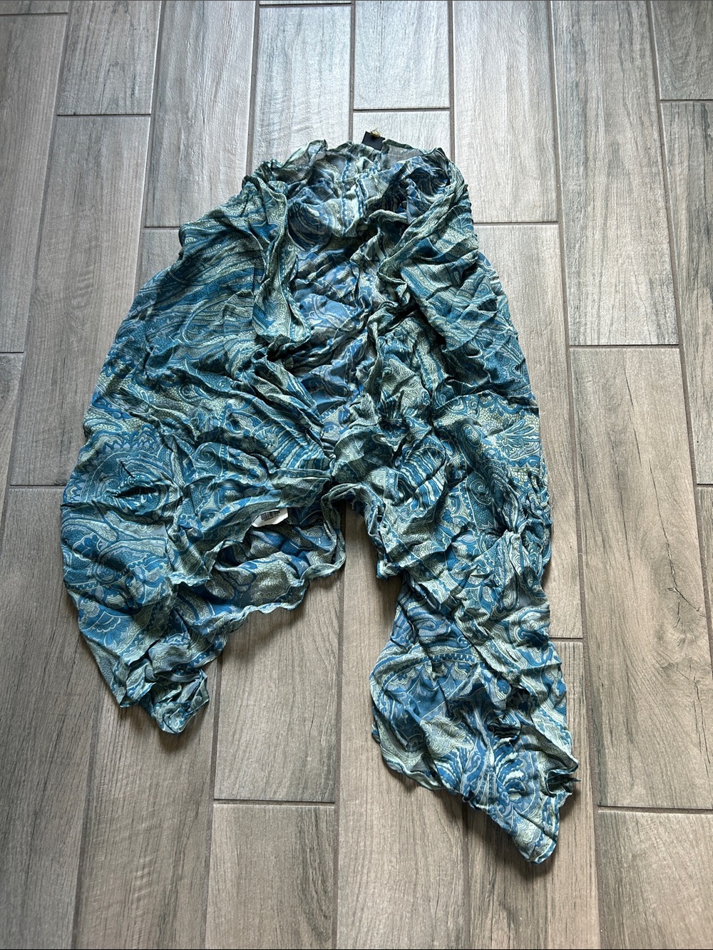 Plenty by Tracy Reese Blue and Green Paisley Crinkle Wrap Scarf